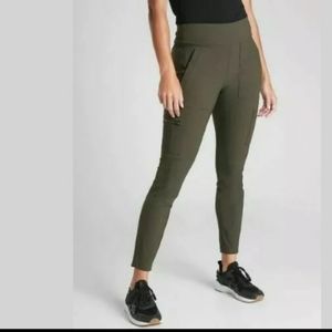 Athleta Headlands Hybrid Cargo Tight gray 6 T